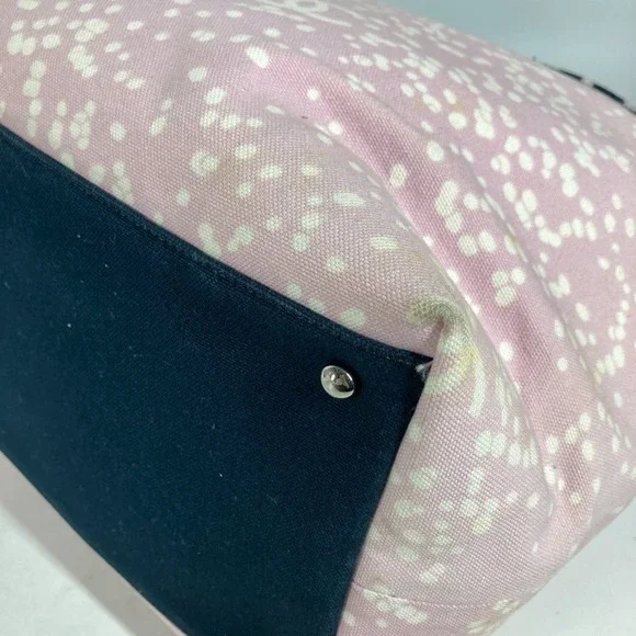 CHANEL Pink Shoulder Bag - Picture 6 of 16